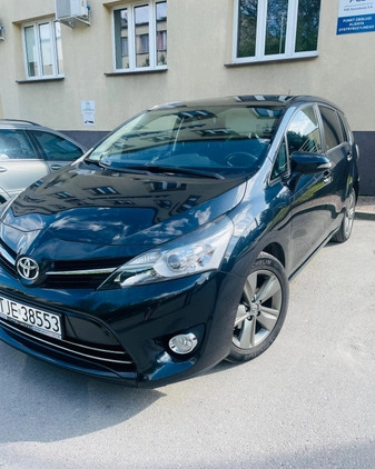 Toyota Verso cena 44900 przebieg: 209500, rok produkcji 2014 z Jędrzejów małe 631